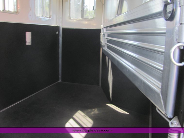 image for item 4567 2007 Feather Lite aluminum three horse slant trailer