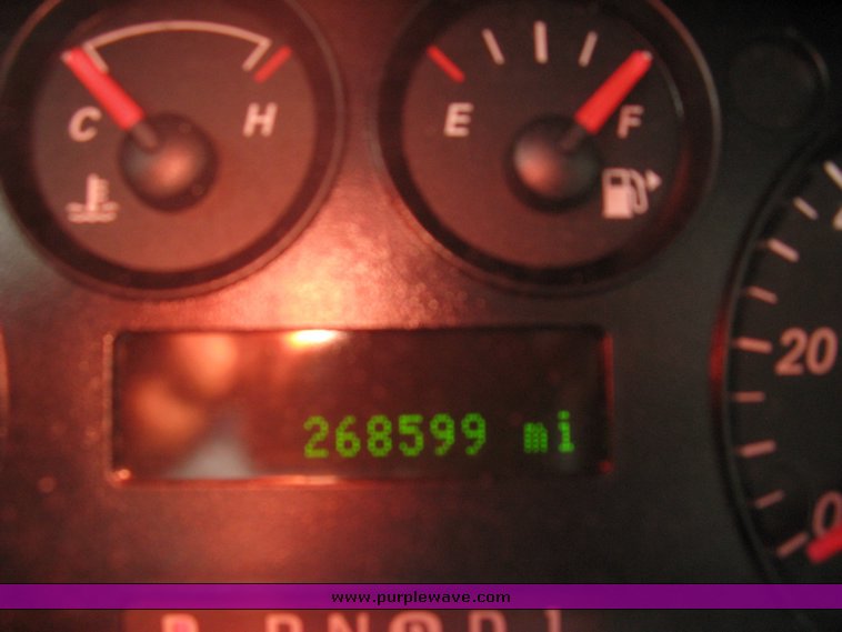 image for item 5000 2007 Ford Taurus SE