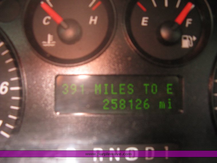 image for item 5001 2007 Ford Taurus SE