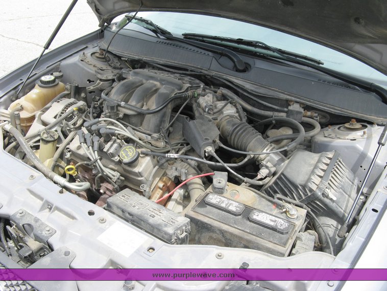 image for item 5001 2007 Ford Taurus SE