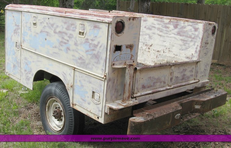 image for item 5010 Utility bed trailer