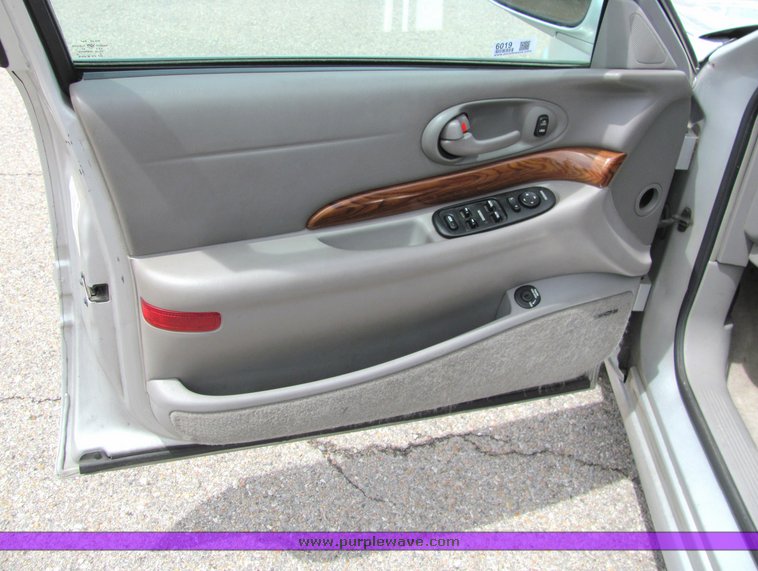 image for item 6019 2001 Buick LeSabre Custom
