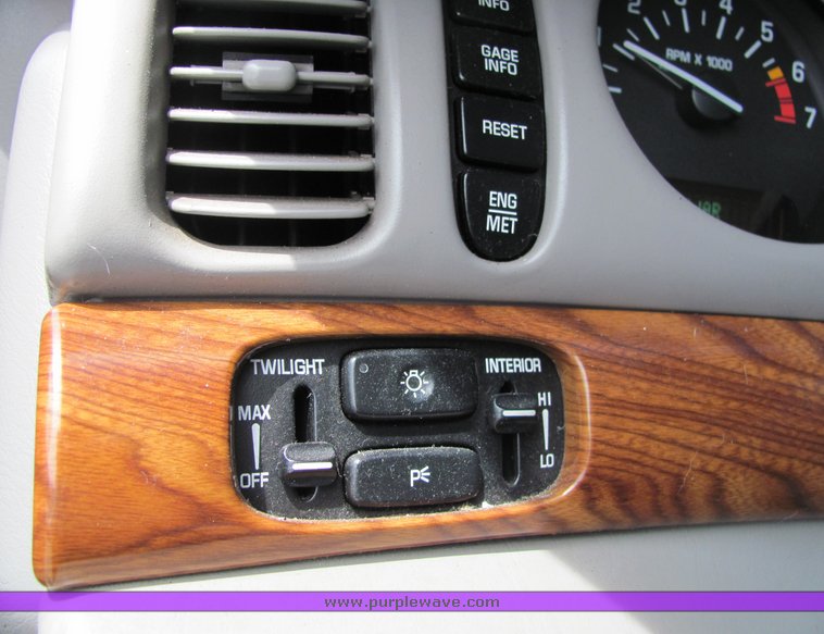 image for item 6019 2001 Buick LeSabre Custom