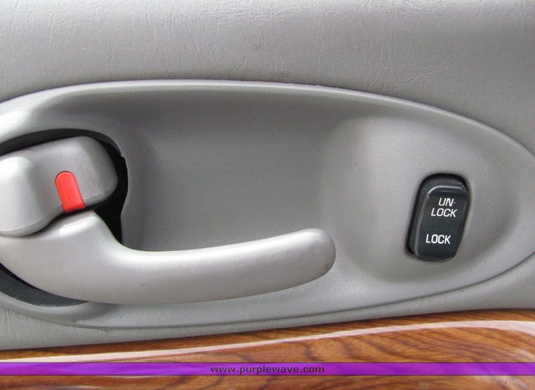 image for item 6019 2001 Buick LeSabre Custom