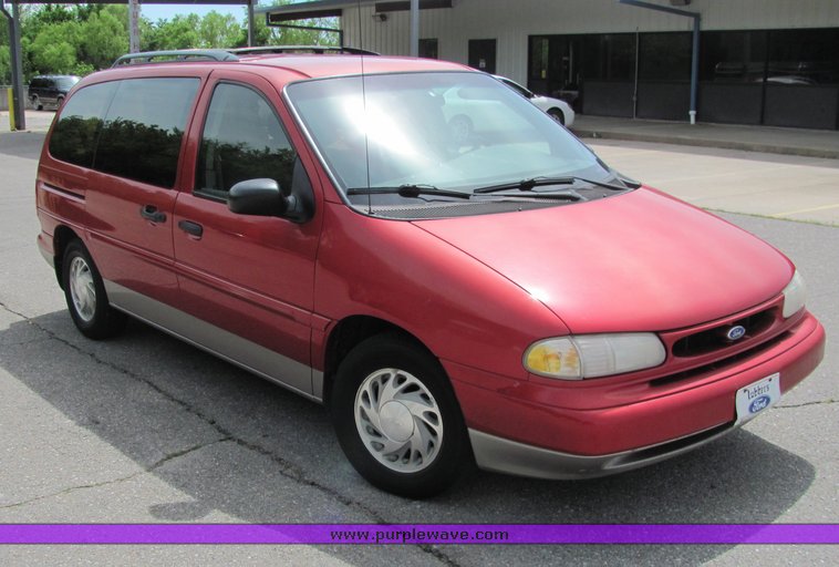 image for item 6020 1995 Ford Windstar Wagon