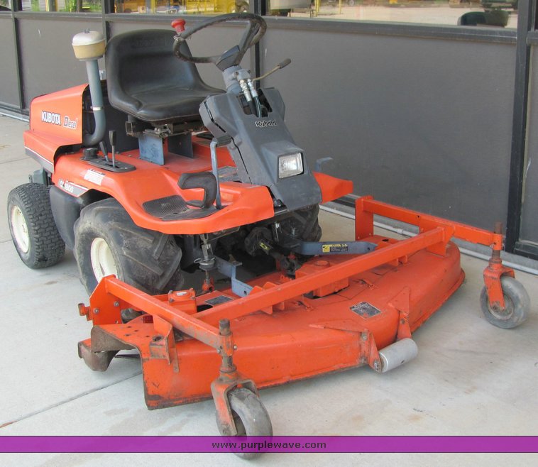image for item 6075 Kubota GF1800 60" riding lawn mower