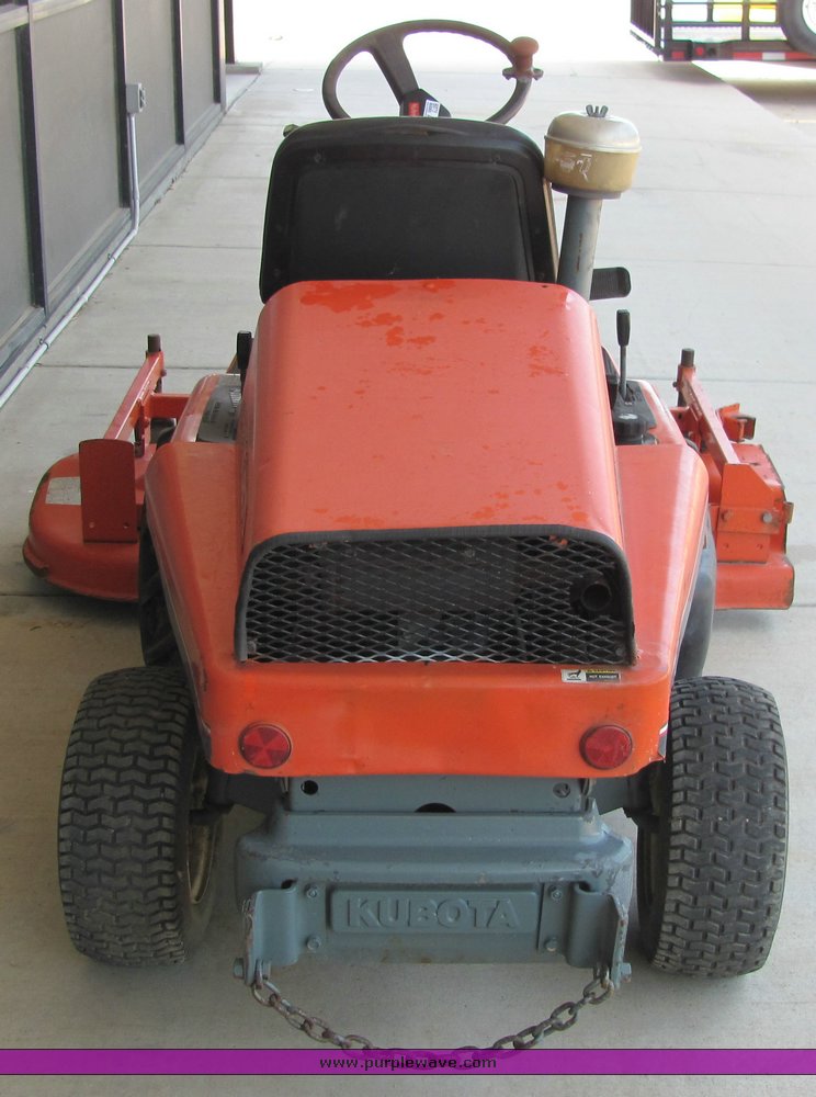image for item 6075 Kubota GF1800 60" riding lawn mower