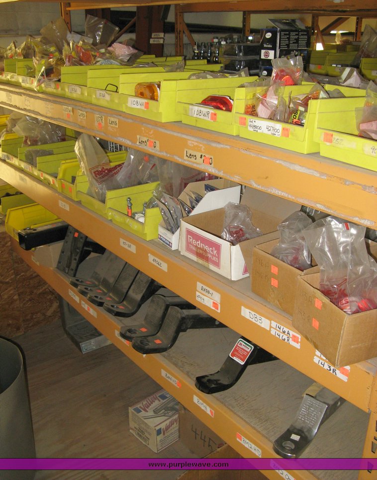 image for item 7715 Trailer parts and accessories