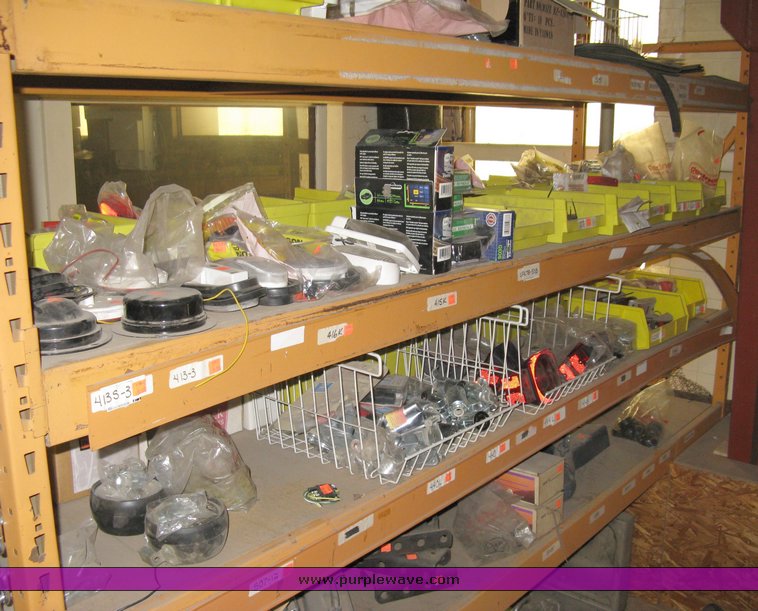 image for item 7715 Trailer parts and accessories