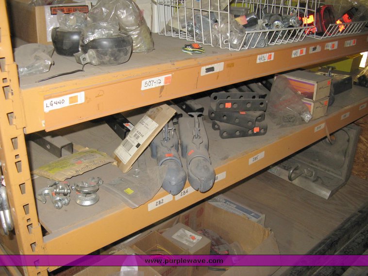 image for item 7715 Trailer parts and accessories