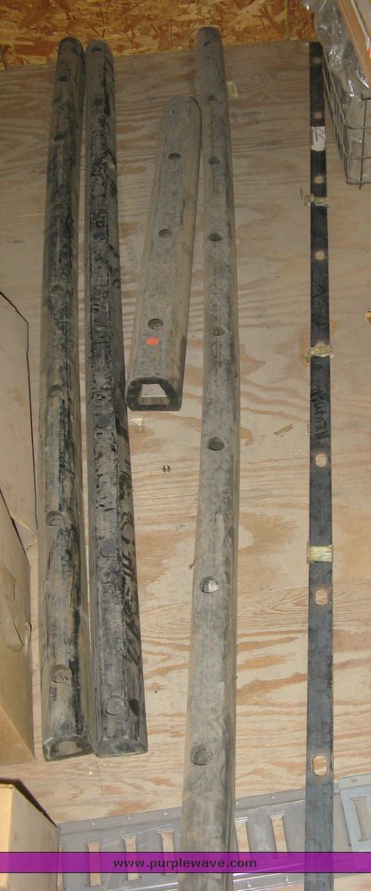 image for item 7715 Trailer parts and accessories