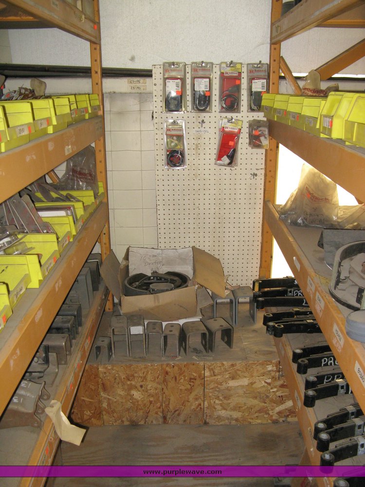 image for item 7715 Trailer parts and accessories