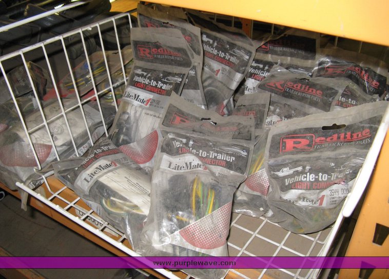 image for item 7715 Trailer parts and accessories