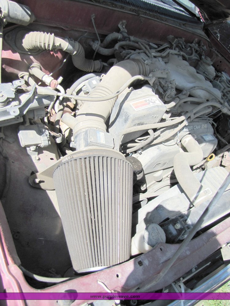 image for item 3283 1996 Toyota Tacoma pickup