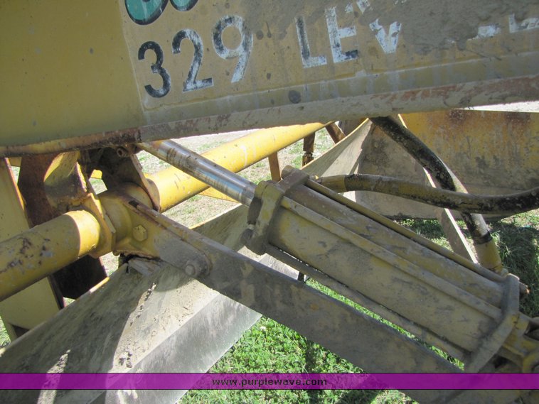 image for item 3284 Eversman 329 leveler