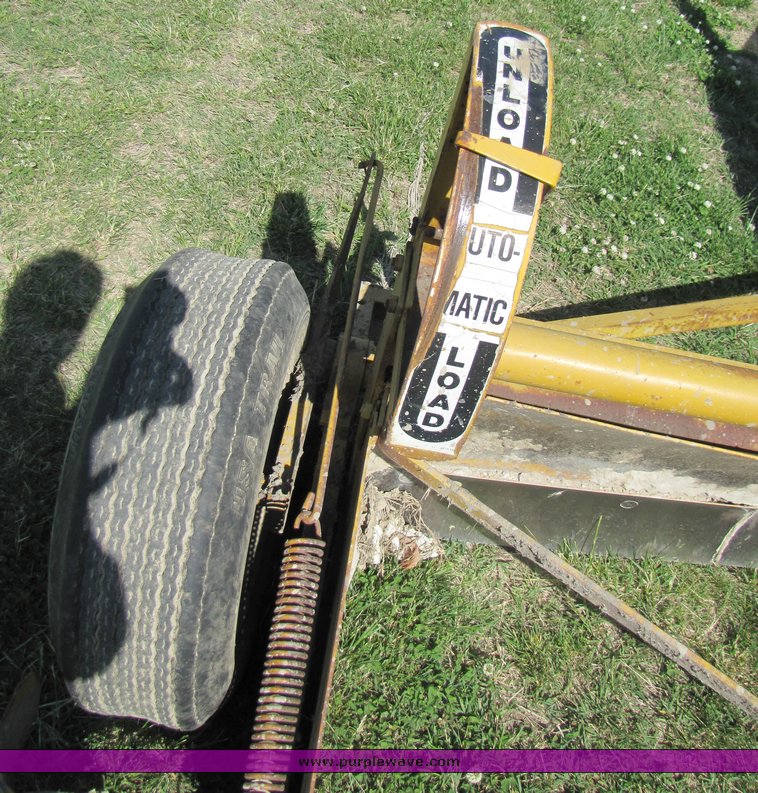 image for item 3284 Eversman 329 leveler