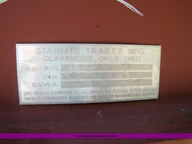 image for item 3285 2001 Starlite gooseneck flat bed trailer
