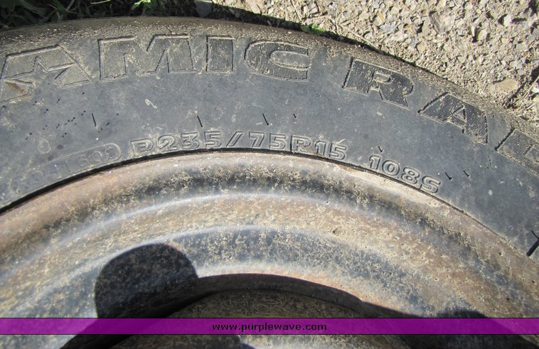 image for item 3286 HayVan inline hay trailer