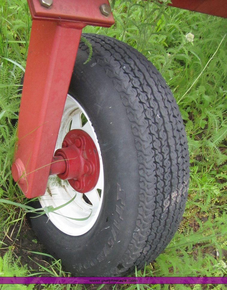 image for item 3291 H&S 10 wheel V-rake