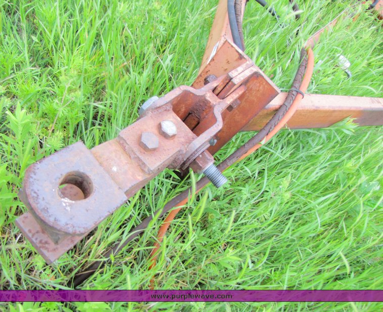 image for item 3293 Allis Chalmer 1300 28' field cultivator