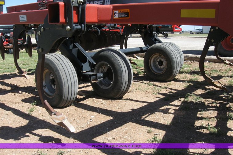 image for item 6312 Case MRX 690 seven-shank disc ripper