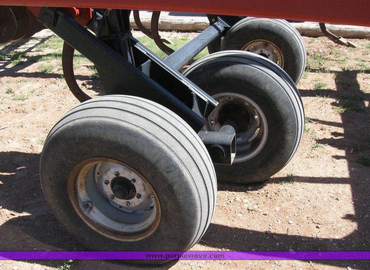 image for item 6312 Case MRX 690 seven-shank disc ripper