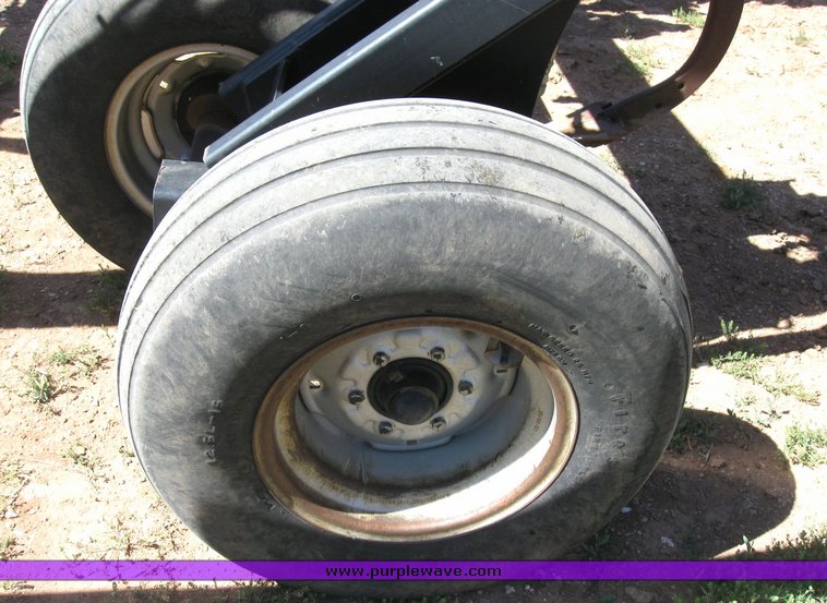 image for item 6312 Case MRX 690 seven-shank disc ripper