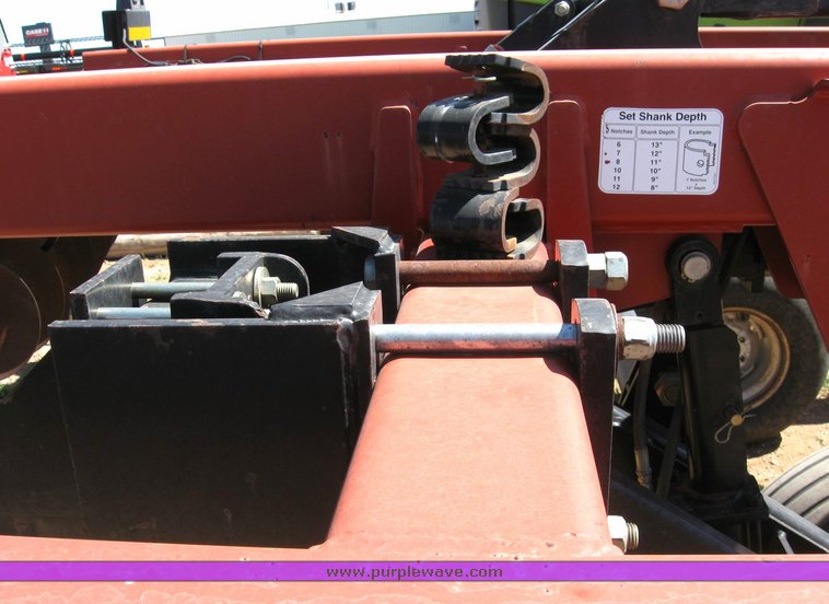 image for item 6312 Case MRX 690 seven-shank disc ripper