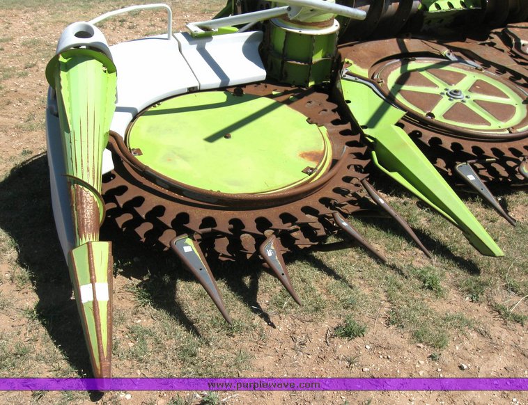 image for item 6315 2007 Claas RU-600 eight-row forage head