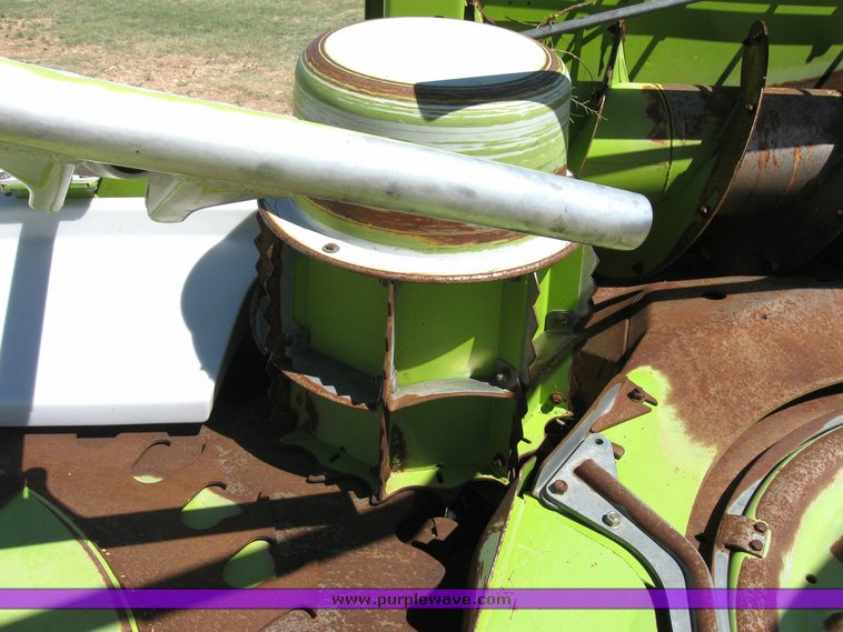 image for item 6315 2007 Claas RU-600 eight-row forage head