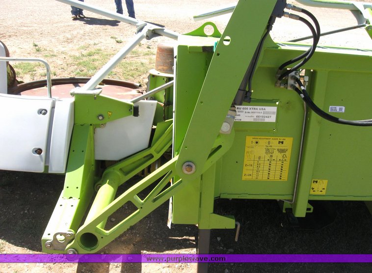 image for item 6315 2007 Claas RU-600 eight-row forage head