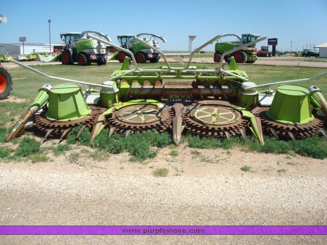 image for item 6316 Claas RU-600 eight-row forage head