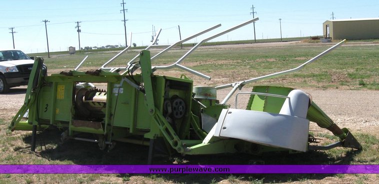 image for item 6316 Claas RU-600 eight-row forage head