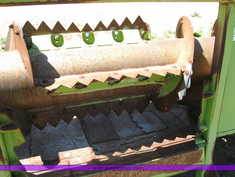 image for item 6316 Claas RU-600 eight-row forage head