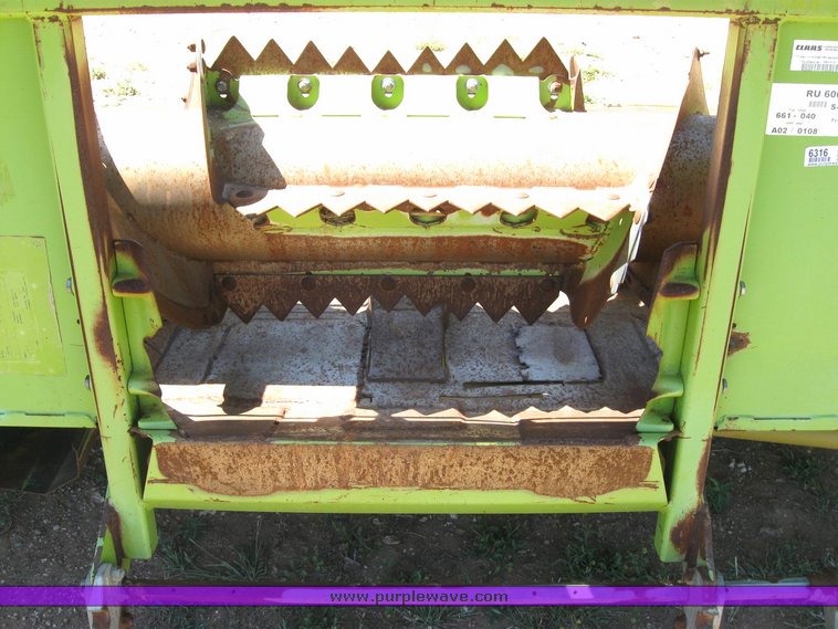 image for item 6316 Claas RU-600 eight-row forage head