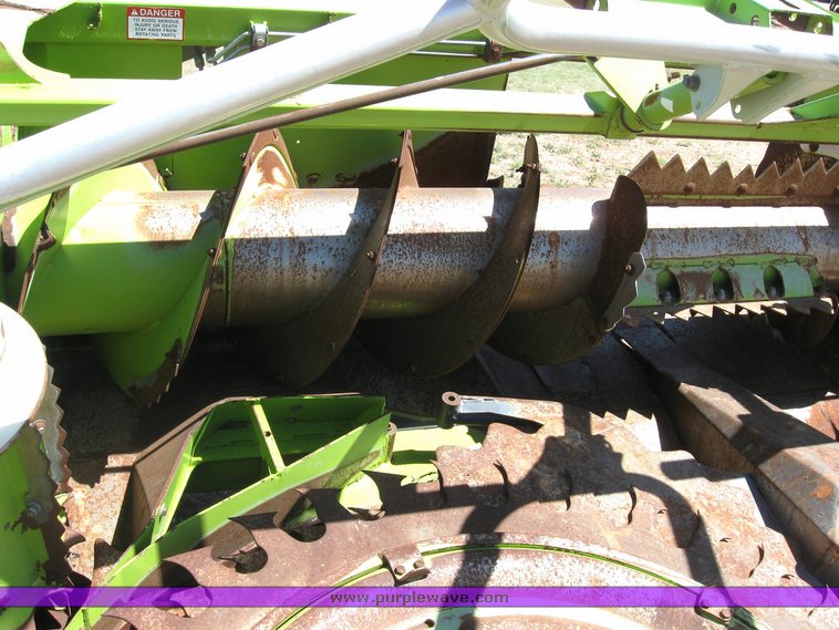 image for item 6316 Claas RU-600 eight-row forage head