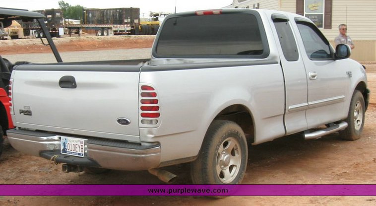 image for item 6318 2000 Ford F150 pickup truck