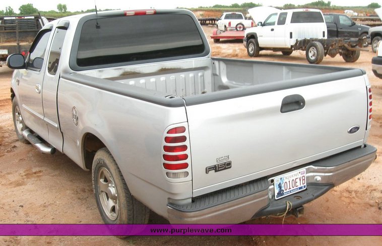 image for item 6318 2000 Ford F150 pickup truck