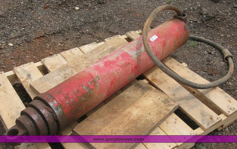 image for item 6328 Hyco three stage hoist