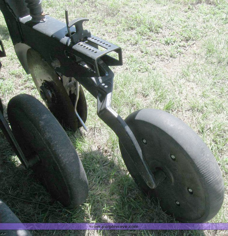 image for item 6510 1997 Great Plains 3010NT 30' no-till drill