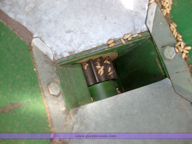 image for item 6510 1997 Great Plains 3010NT 30' no-till drill