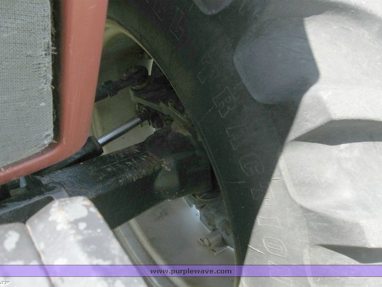 image for item 6511 1991 Case IH 7140 MFWD tractor with autosteer