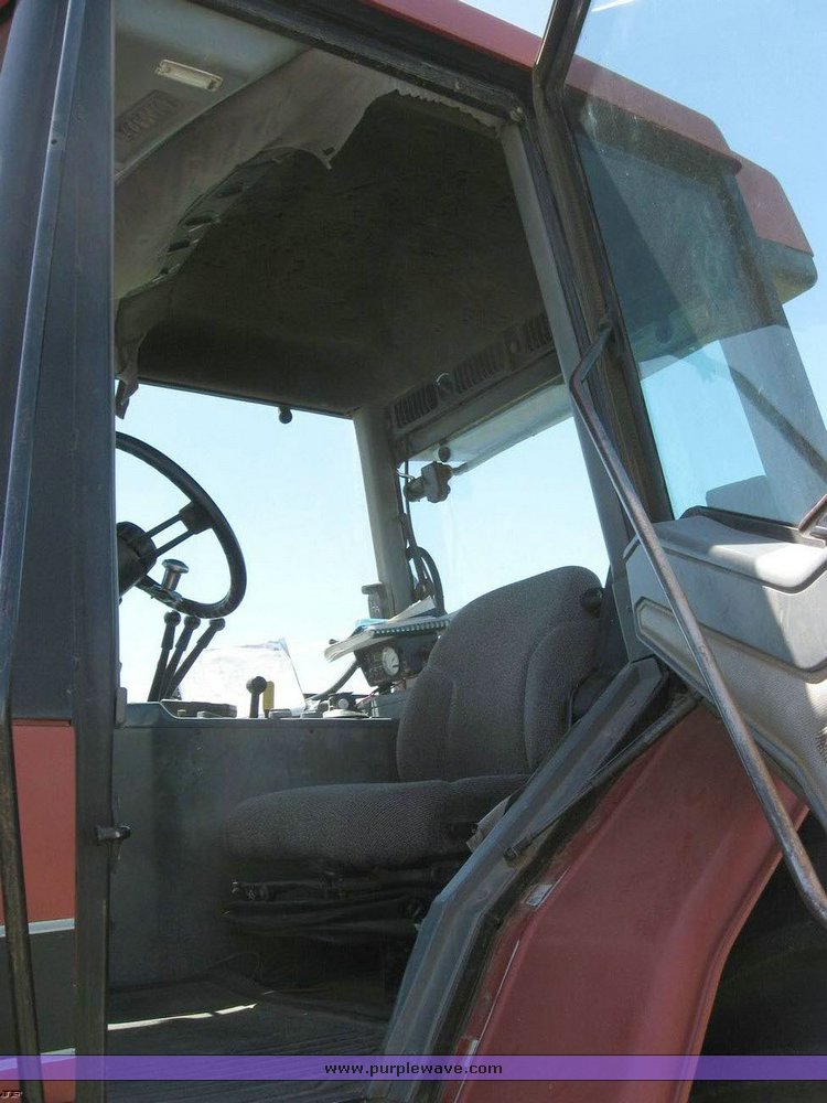 image for item 6511 1991 Case IH 7140 MFWD tractor with autosteer