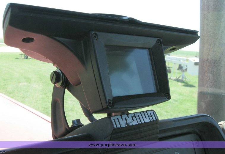 image for item 6511 1991 Case IH 7140 MFWD tractor with autosteer