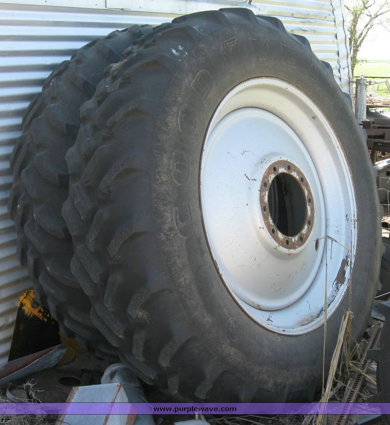 image for item 6511 1991 Case IH 7140 MFWD tractor with autosteer