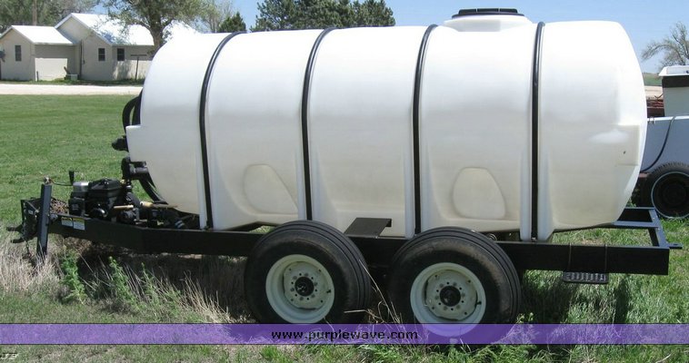 image for item 6513 Wylie 1,000 gallon nurse tank