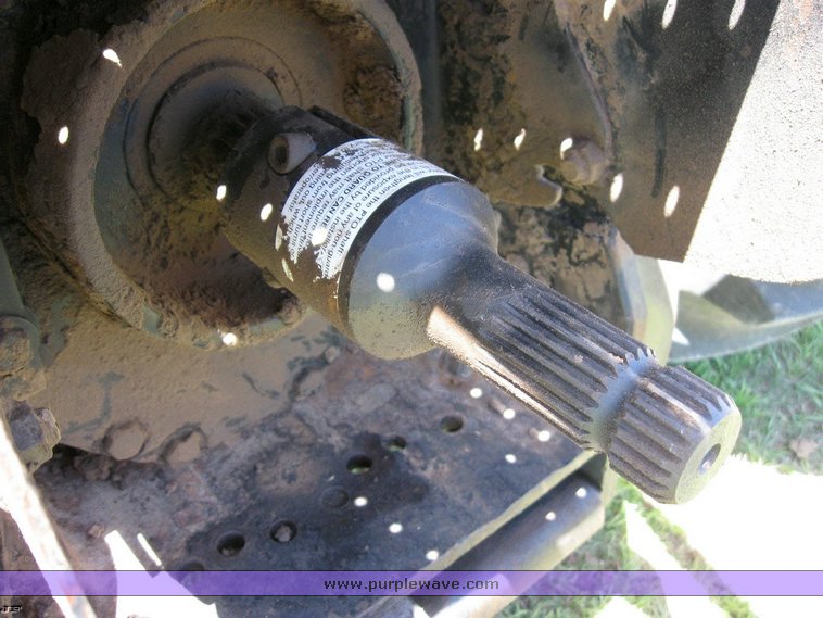 image for item 6520 1983 International 5488 tractor