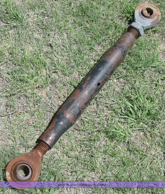 image for item 6520 1983 International 5488 tractor