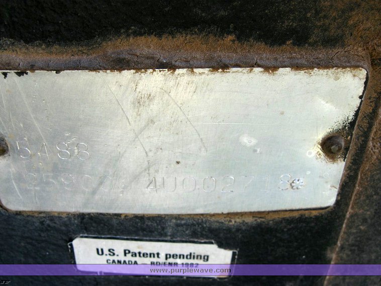 image for item 6520 1983 International 5488 tractor