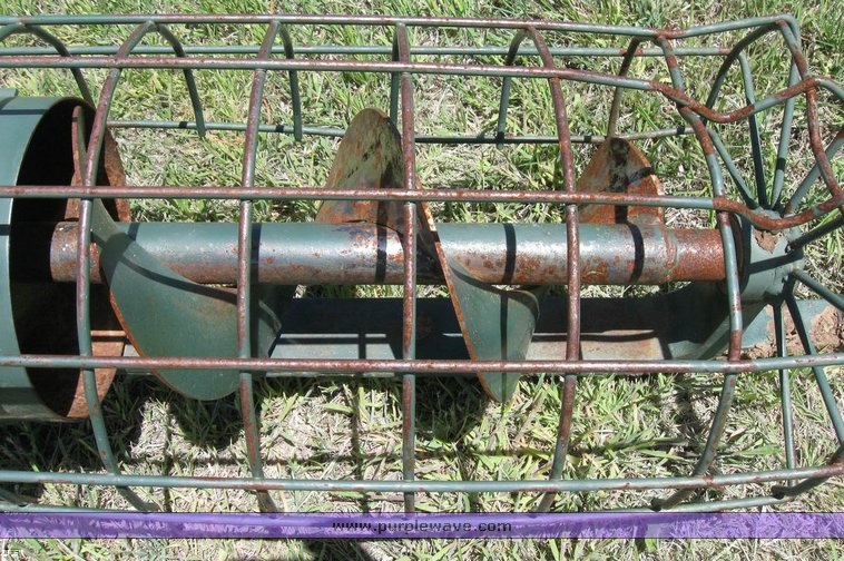 image for item 6522 My-D Han-D 60' auger